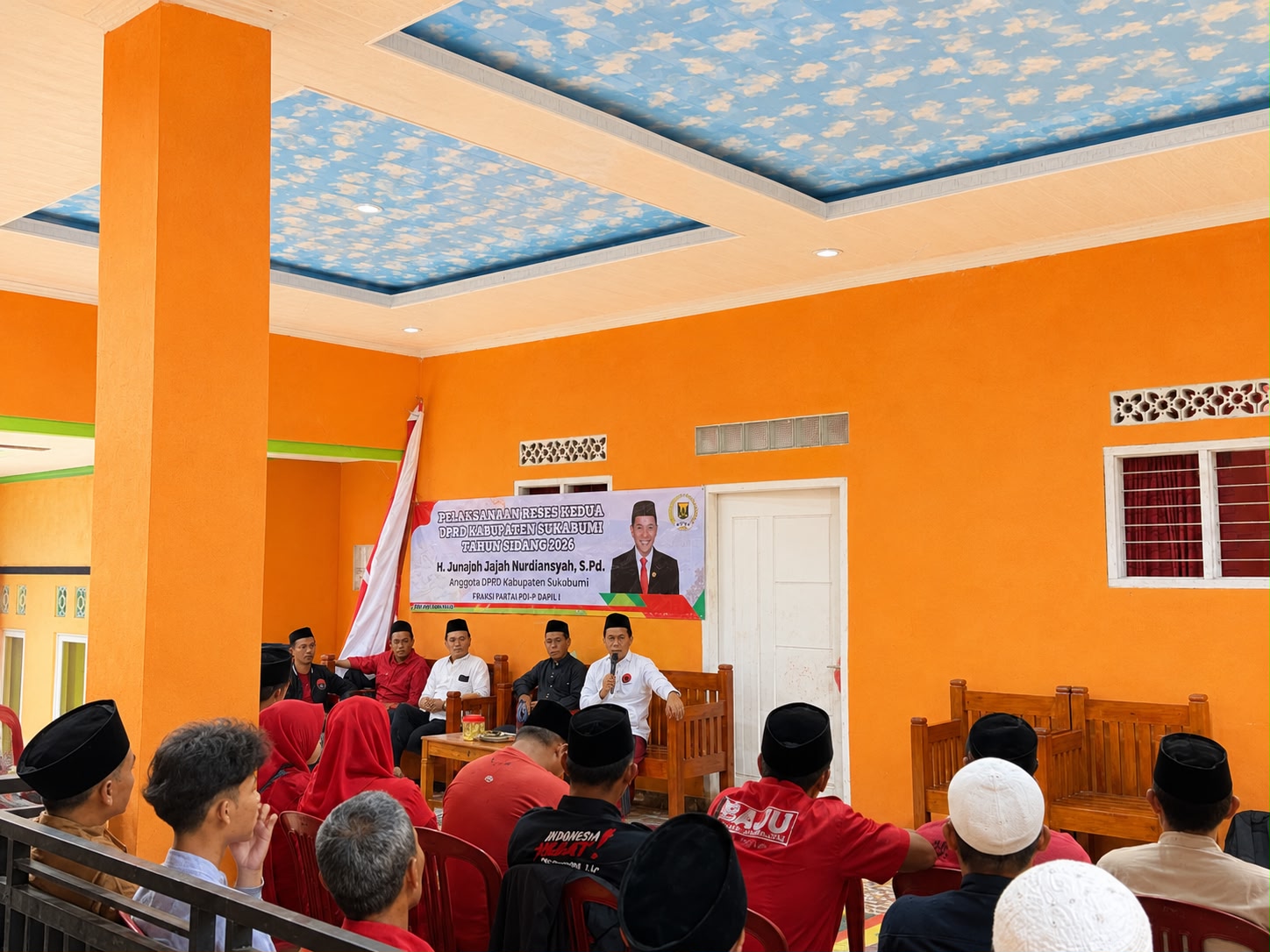 Anggota DPRD Kabupaten Sukabumi Fraksi PDI Perjuangan H. Junanjah Jajah Nurdiansyah Gelar Reses Masa Sidang Kedua, Warga Desa Cibodas Sampaikan Berbagai Aspirsi