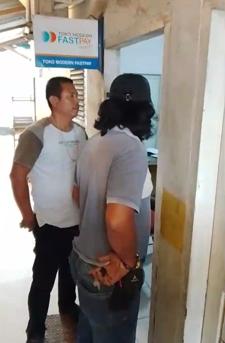 Diduga Belum Bayarkan Gaji dan PHK Sepihak, Dua Pegawai Outsourcing Datangi Kantor Penyedia Jasa Tenaga Kerja di Gunungsitoli
