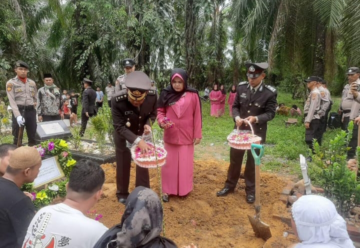 Negara Tidak Boleh Kalah ! Darah Tiga Bhayangkara di Katingan Menjadi Alarm Perang Melawan Mafia Narkoba