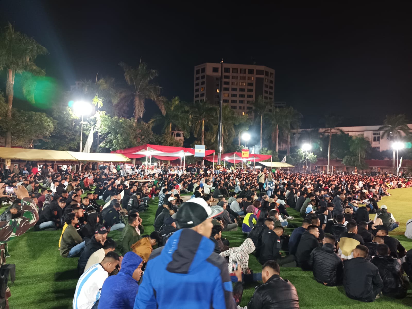 SPANYOL JUARA PIALA DUNIA 2026, PANGDAM III/SILIWANGI NOBAR BERSAMA RIBUAN WARGA DI MAKODAM III/SILIWANGI
