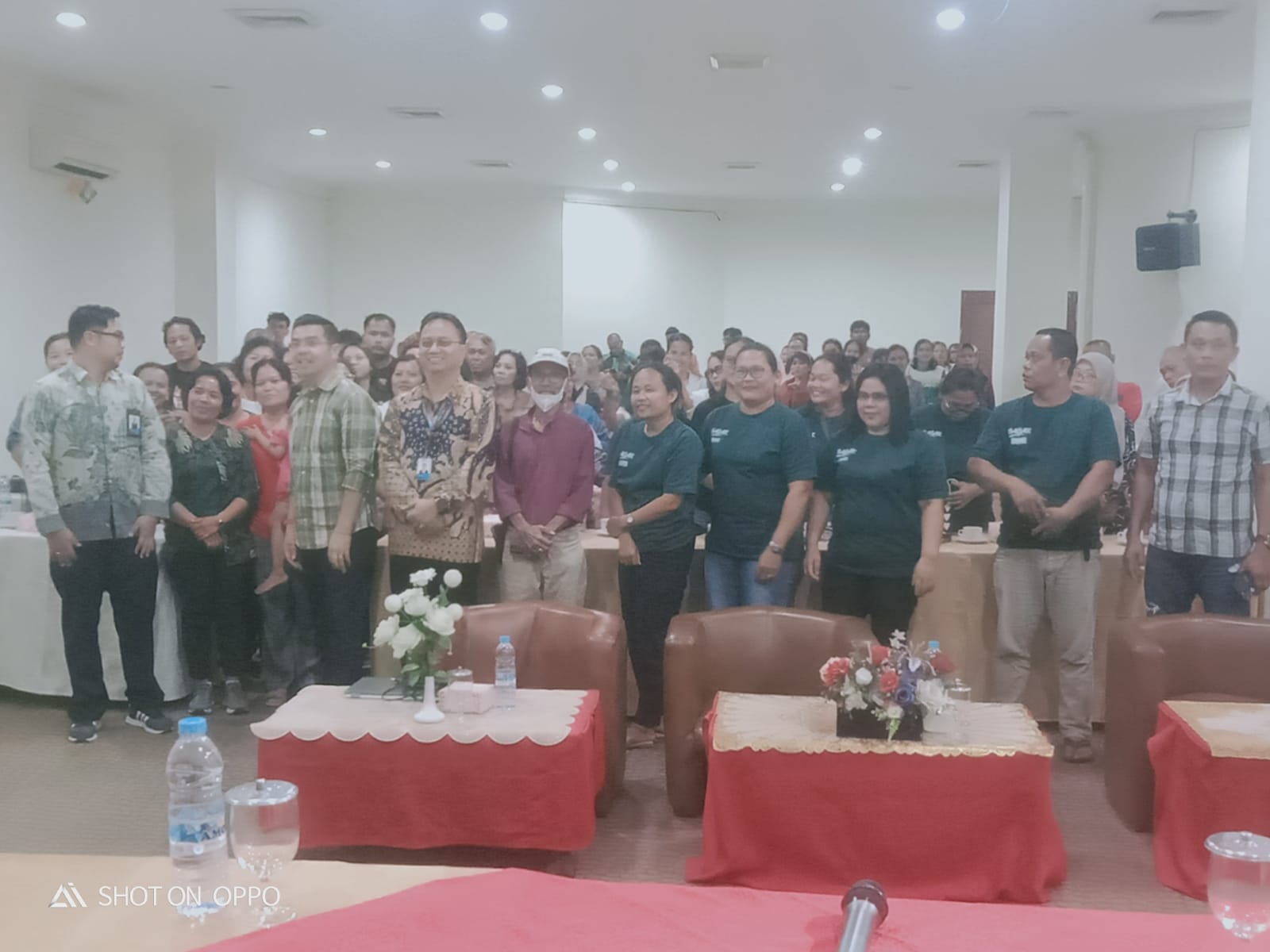 Bane Raja Manalu dan Badan Standardisasi Nasional  laksanakan Sosialisasi  Standardisasi dan Penilaian Kesesuaian UMKM di Siantar Hotel Pematang Siantar.