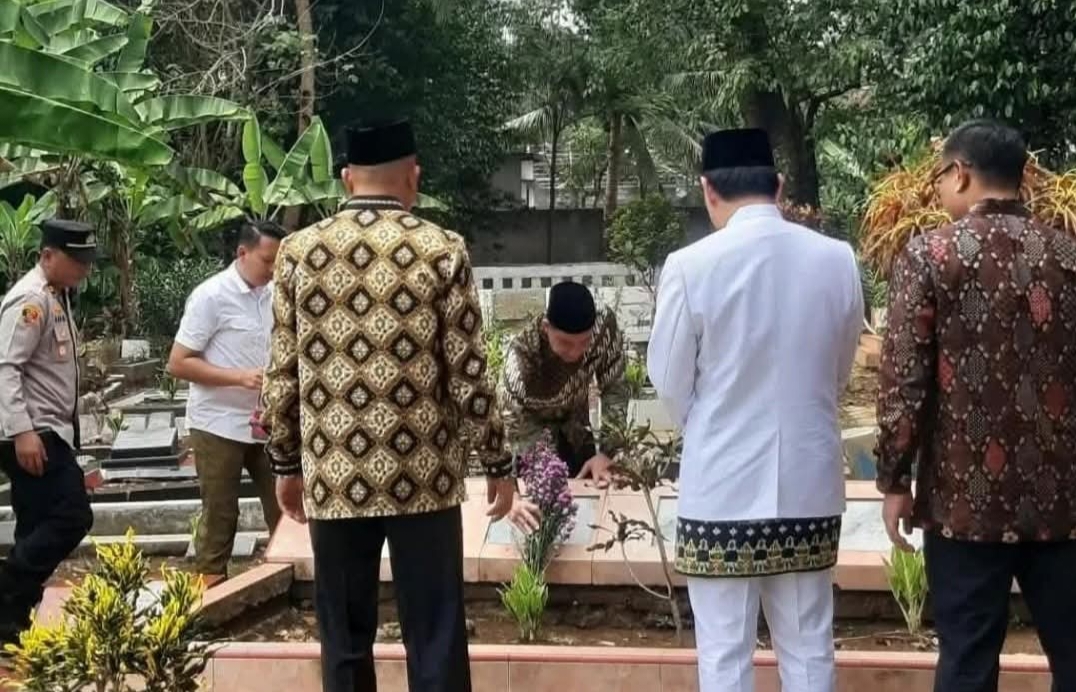 Kapolri Suyudi Ario Seto Ziarah ke Makam Kakek di Pandeglang