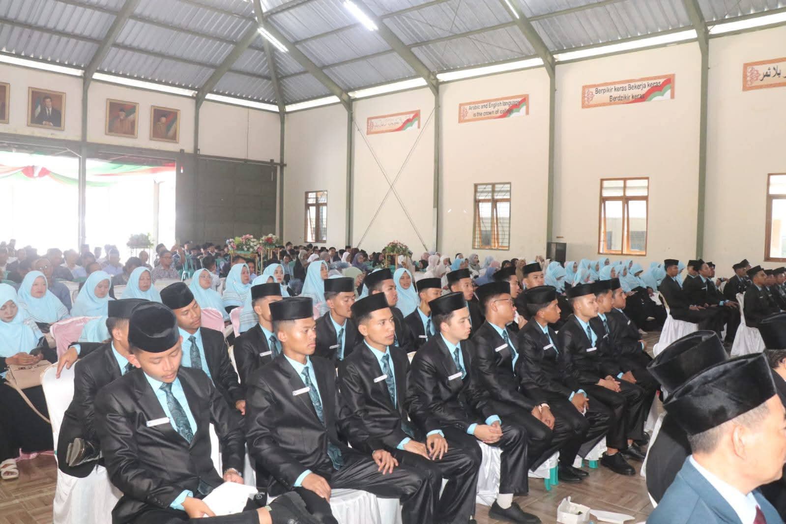 Wisuda Santri Ponpes Assalam Putra, Selain Ilmu Agama Wabup Minta Perdalaman Sain Dan Teknologi