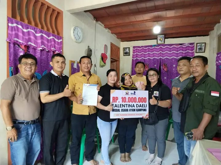 Bang YD Kembali Salurkan Modal Usaha Rp10 Juta, Dorong Lahirnya Pengusaha Muda di Gunungsitoli