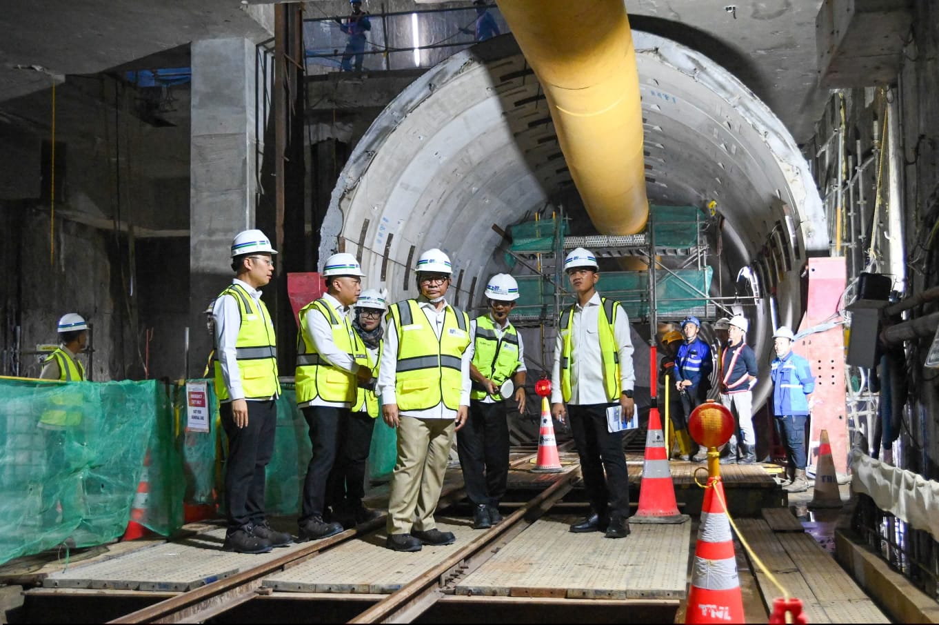 Wapres Tinjau Progres MRT Fase 2A, Tegaskan Transportasi Publik Modern Jadi Prioritas Nasional