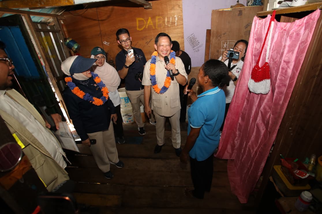 Rilis Pers Puspen Kemendagri  Senin, 22 Juni 2026 Usai Sambangi Program Perumahan di Skouw, Mendagri Cek BSPS di Kampung Nelayan Tanjung Ria