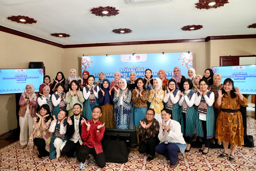 Kamis, 11 Juni 2026  Ketua Harian Dekranas Tri Tito: Publikasi yang Baik Kunci Memperluas Gaung Kerajinan Nasional
