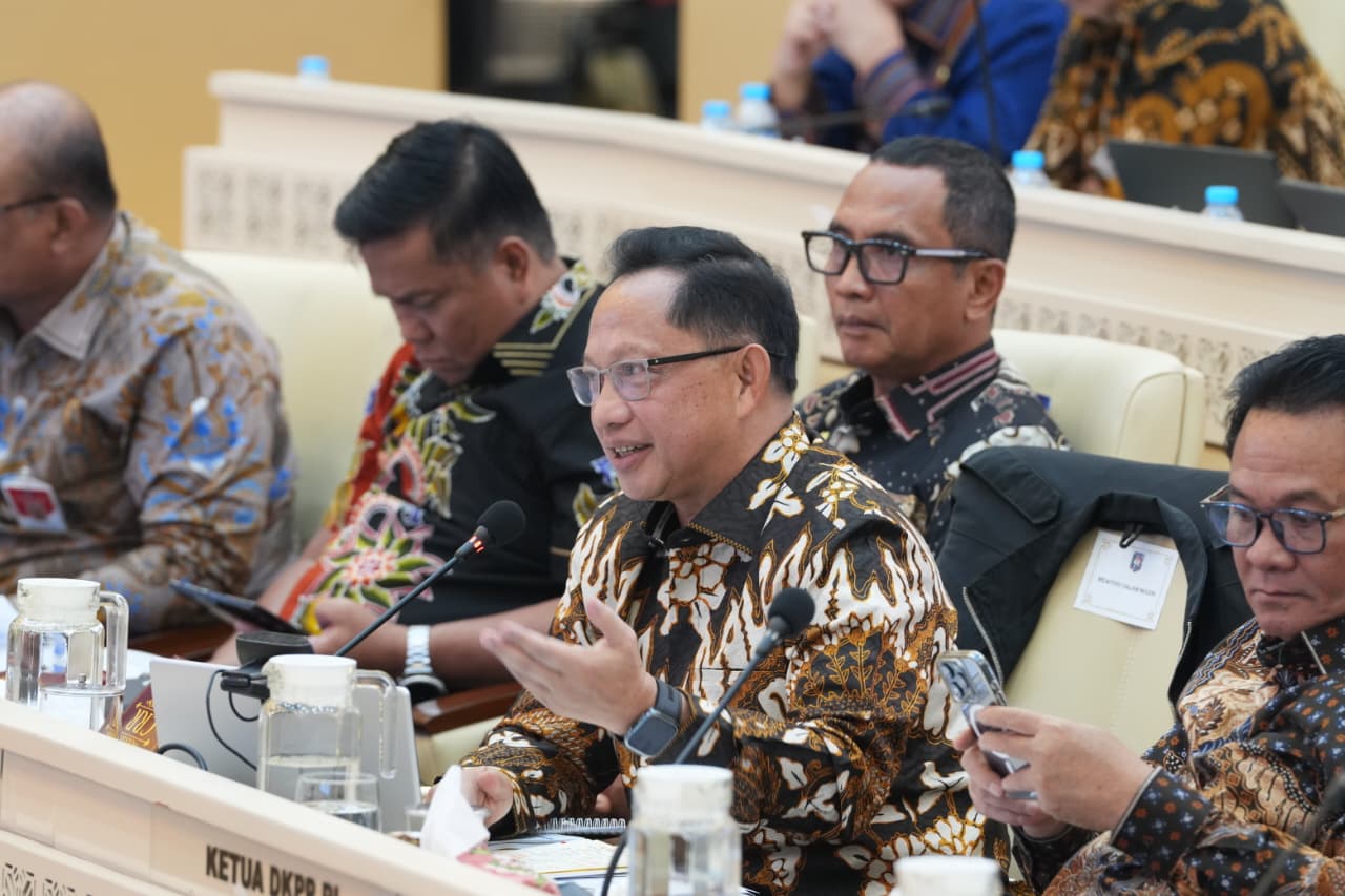 PAPARKAN RENCANA KERJA 2027KEPADA DPR KEMEDEGRI PASTIKAN DUKUNG AGENDA PRIORITAS  NASIONAL